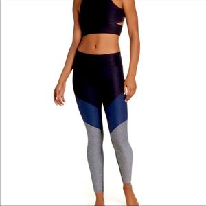 Outdoor Voices Spring 7/8 leggings